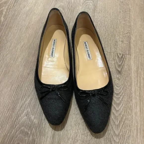 Manolo Blahnik Pointed Toe Ballet Flats Gray Wool Bow Trim Italy EU 38